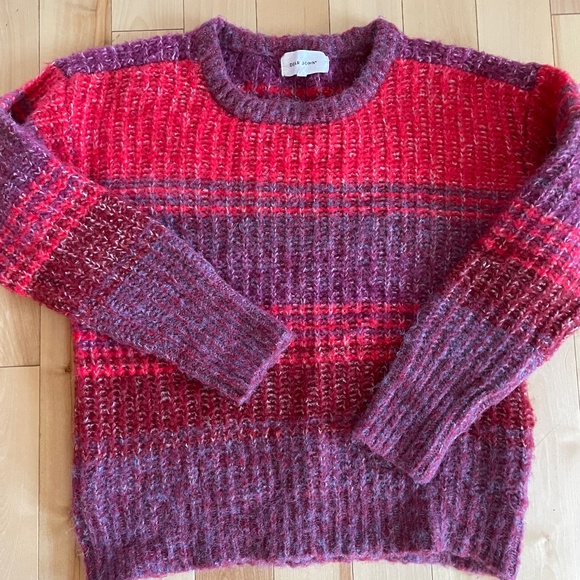 Dear John Sweater size small - Picture 1 of 3